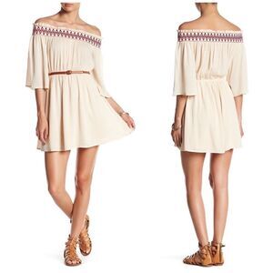 Romeo + Juliet Couture Gauze Off The Shoulder Dress in Dusty Sage Green S